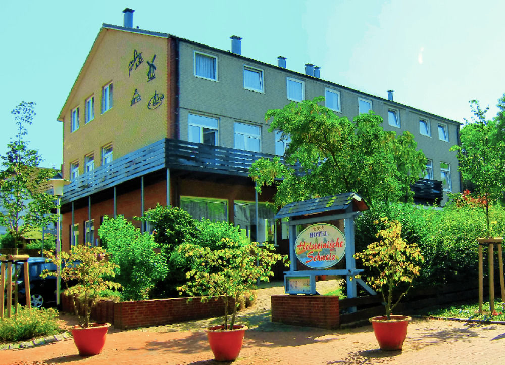 Hotel Holsteinische Schweiz Am Dieksee Malente Exterior foto